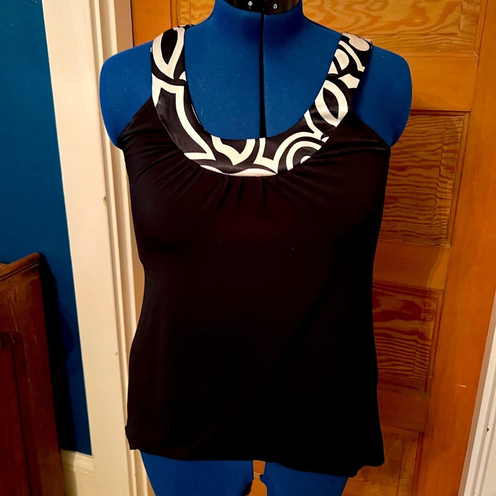 A. Byer || Sleeveless Blouse || Size Medium